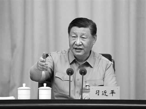 6月17日至19日,中央军委政治工作会议在陕西延安召开。中共中央总书记、国家主席、中央军委主席习近平出席会议并发表重要讲话。这是17日下午,习近平发表重要讲话。新华社发
